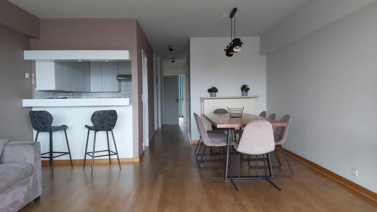 Appartement Met Zeezicht Op Het Van Bunnenplein Knokke-Heist Exterior photo